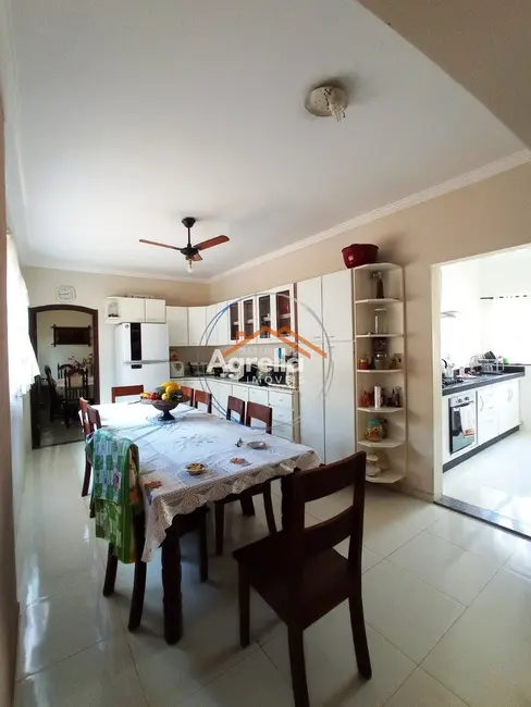 Foto 7 de Casa com 4 quartos à venda, 188m2 em Vila Santa Luzia, Mogi Mirim - SP