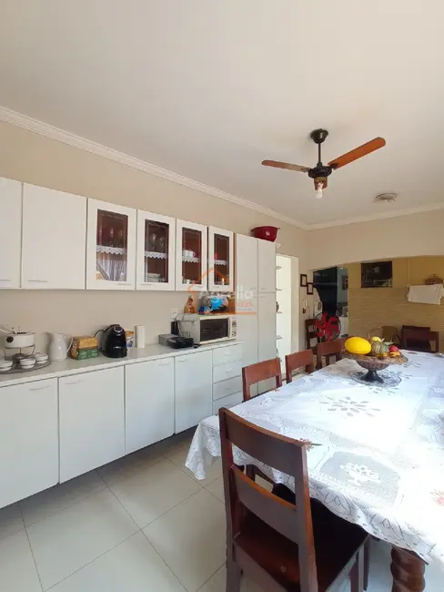 Foto 8 de Casa com 4 quartos à venda, 188m2 em Vila Santa Luzia, Mogi Mirim - SP