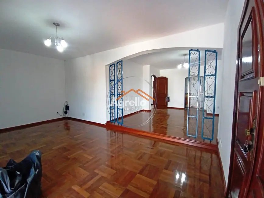 Foto 2 de Casa com 3 quartos à venda, 252m2 em Vila Melo, Mogi Mirim - SP