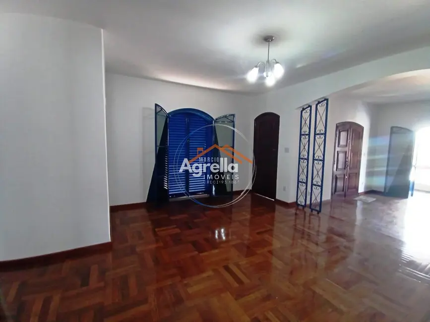 Foto 3 de Casa com 3 quartos à venda, 252m2 em Vila Melo, Mogi Mirim - SP