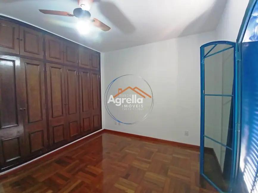 Foto 8 de Casa com 3 quartos à venda, 252m2 em Vila Melo, Mogi Mirim - SP