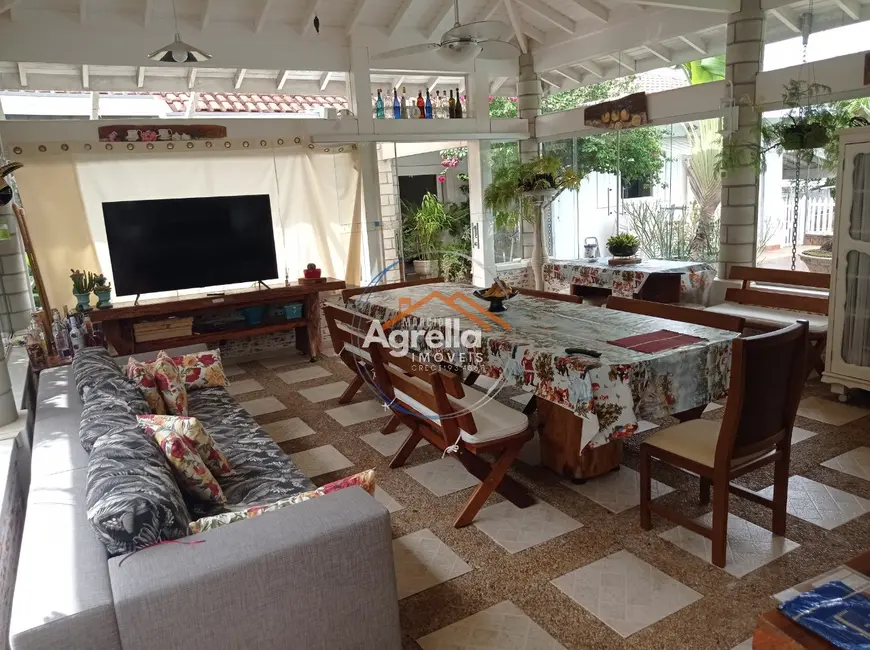 Foto 7 de Chácara com 4 quartos à venda, 380m2 em Chácara Ipê, Mogi Mirim - SP