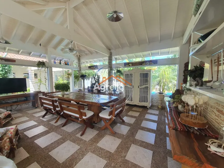 Foto 6 de Chácara com 4 quartos à venda, 380m2 em Chácara Ipê, Mogi Mirim - SP