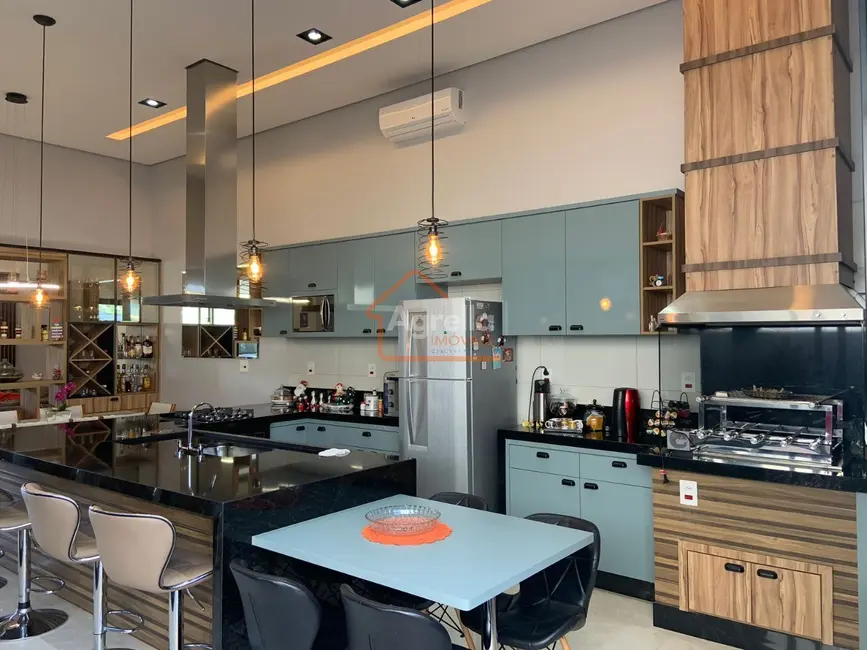 Foto 3 de Casa de Condomínio com 3 quartos à venda, 200m2 em Mogi Guacu - SP