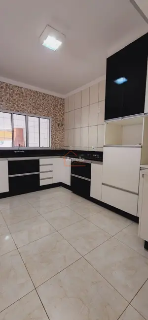 Casa com 3 quartos à venda em Mogi Mirim - SP - imagem 8 Foto 8 de Casa com 3 quartos à venda em Mogi Mirim - SP