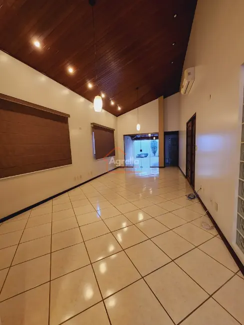 Foto 2 de Casa com 3 quartos à venda, 223m2 em Santa Cruz, Mogi Mirim - SP