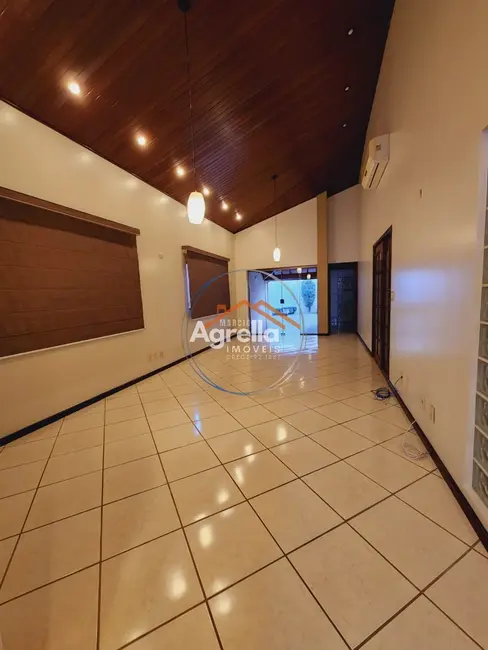 Foto 2 de Casa com 3 quartos à venda, 223m2 em Santa Cruz, Mogi Mirim - SP