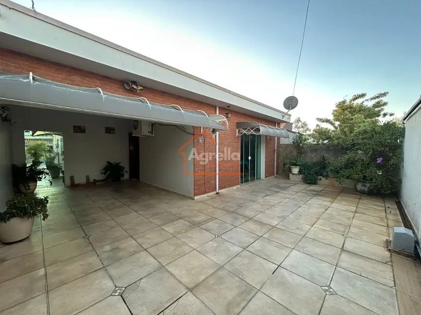 Foto 1 de Casa com 3 quartos à venda, 300m2 em Santa Cruz, Mogi Mirim - SP
