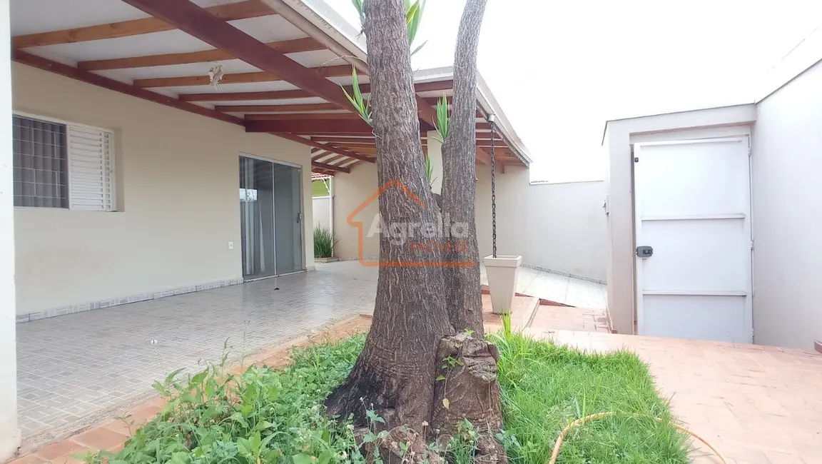 Foto 2 de Casa com 3 quartos à venda, 106m2 em Jardim Itacolomi, Mogi Guacu - SP