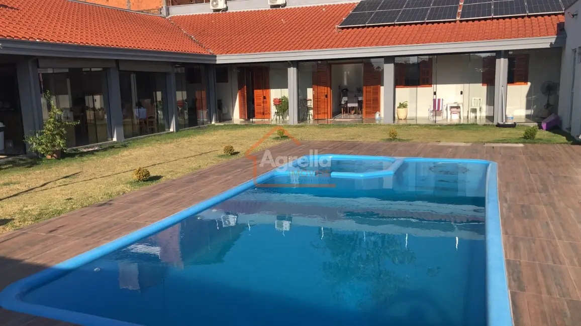 Foto 5 de Casa com 4 quartos à venda, 155m2 em Parque das Laranjeiras, Mogi Mirim - SP