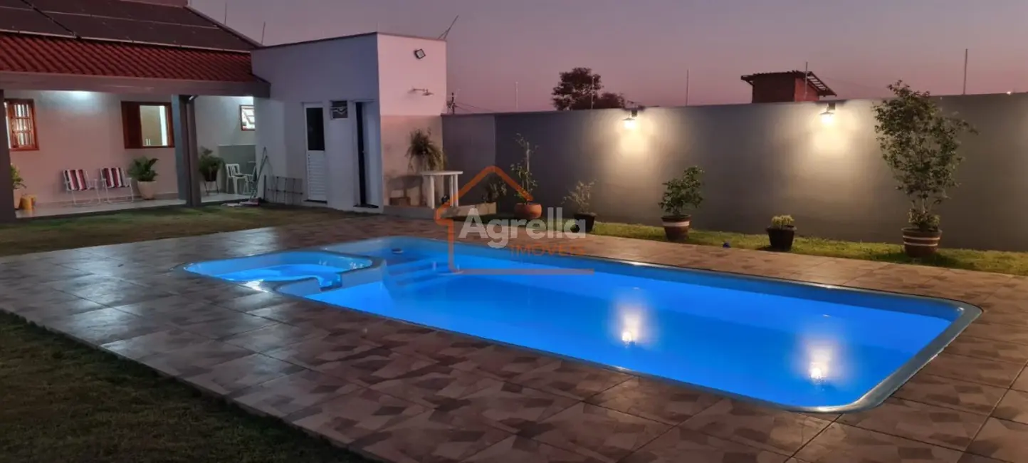 Foto 4 de Casa com 4 quartos à venda, 155m2 em Parque das Laranjeiras, Mogi Mirim - SP