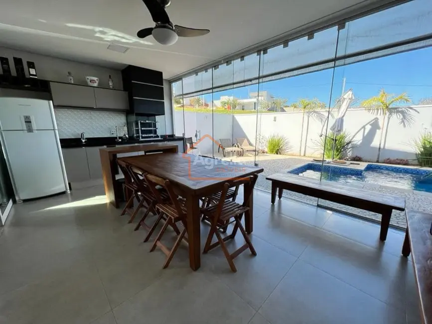 Foto 4 de Casa de Condomínio com 3 quartos à venda, 279m2 em Mogi Mirim - SP