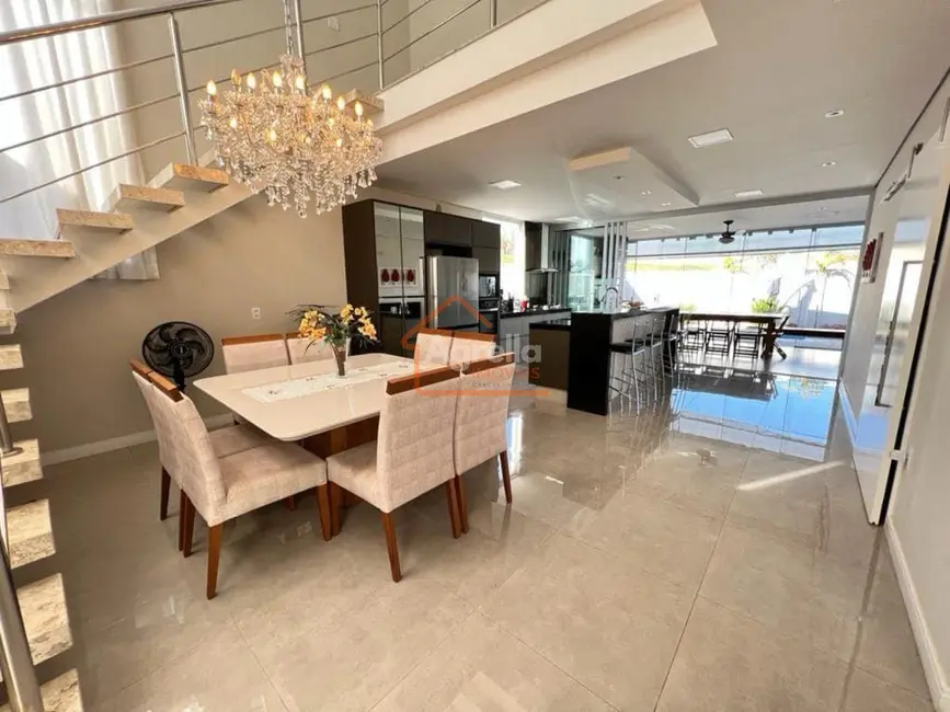 Foto 5 de Casa de Condomínio com 3 quartos à venda, 279m2 em Mogi Mirim - SP