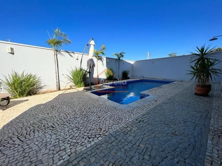 Foto 3 de Casa de Condomínio com 3 quartos à venda, 279m2 em Mogi Mirim - SP