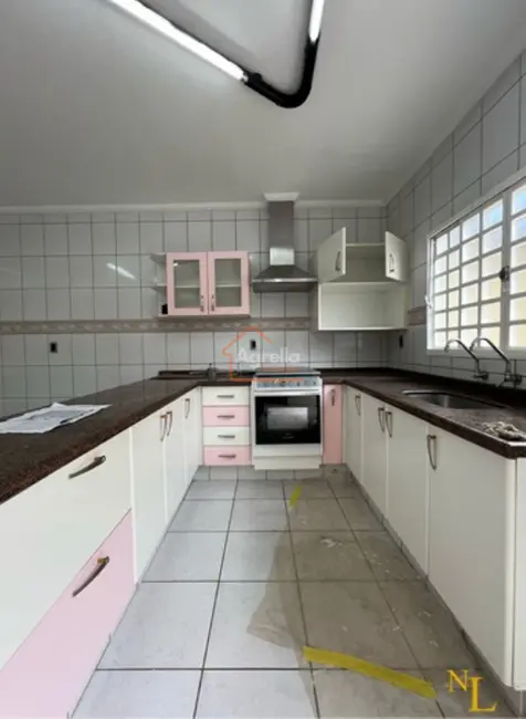 Foto 3 de Casa com 3 quartos à venda, 150m2 em Jardim São José, Mogi Guacu - SP