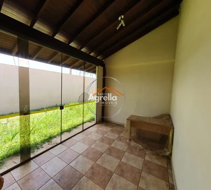 Foto 4 de Chácara com 1 quarto à venda, 450m2 em Chácara Ipê, Mogi Mirim - SP