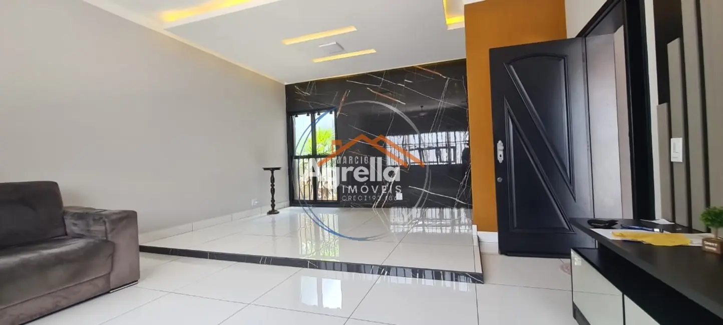 Foto 1 de Casa com 3 quartos à venda, 230m2 em Jardim Brasília, Mogi Mirim - SP