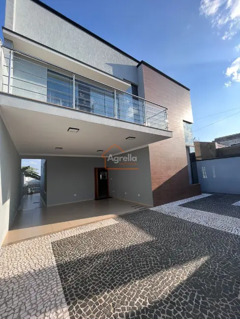 Foto 1 de Casa com 4 quartos à venda, 300m2 em Parque Residencial Cambuí, Mogi Guacu - SP