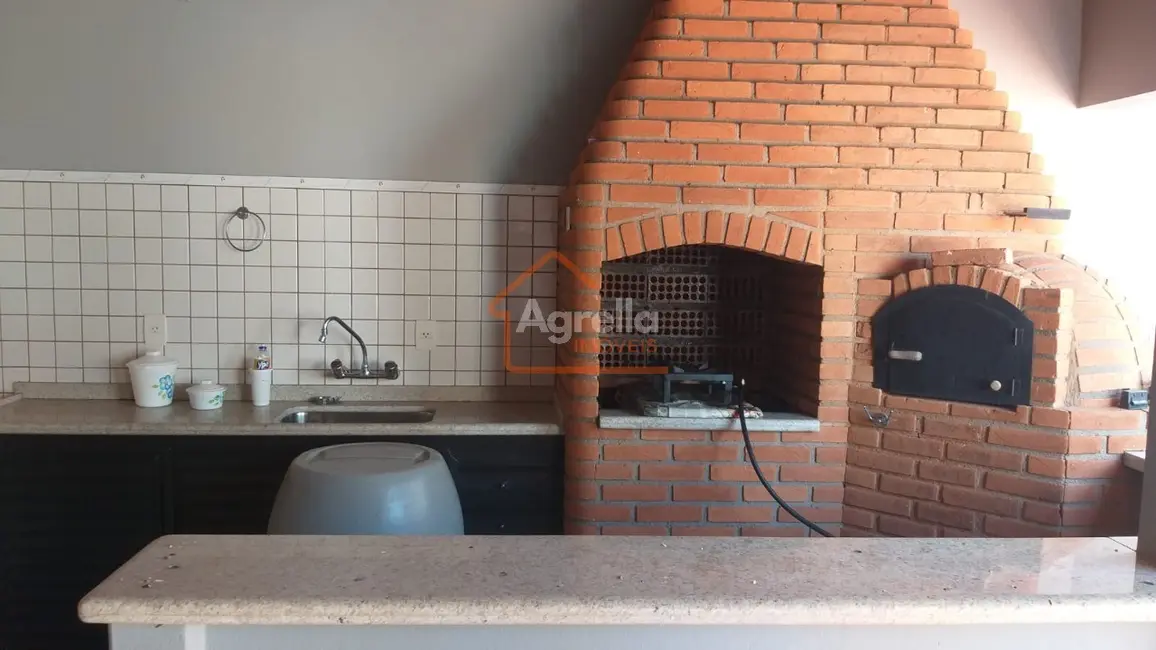 Foto 9 de Casa com 3 quartos à venda, 316m2 em Vila Bianchi, Mogi Mirim - SP