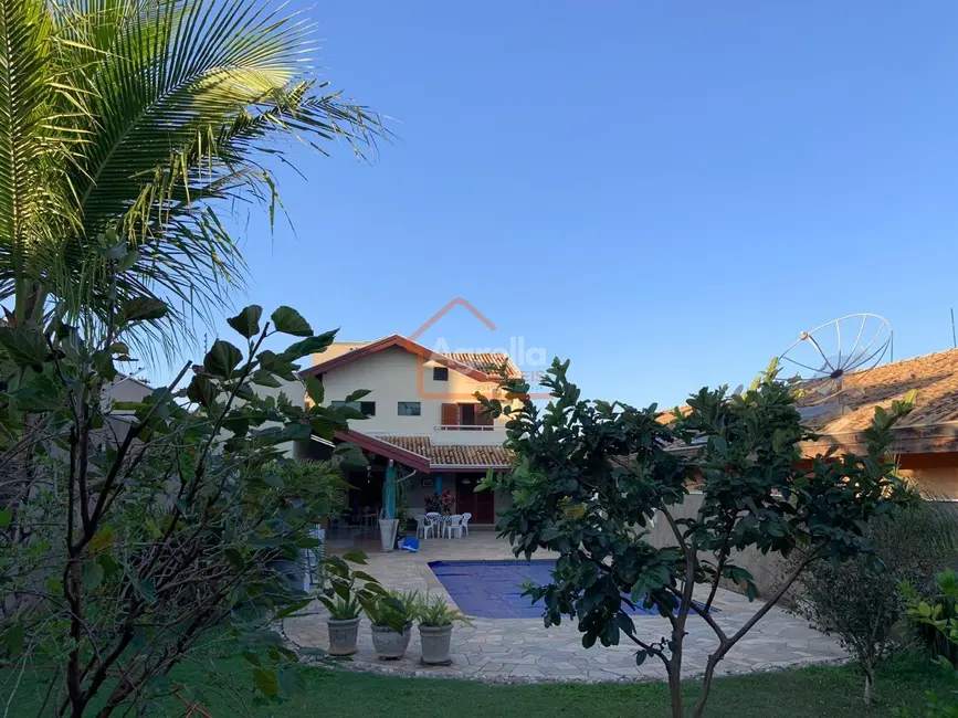 Foto 4 de Casa com 4 quartos à venda, 320m2 em Jardim Santa Helena, Mogi Mirim - SP