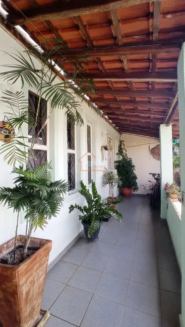 Foto 2 de Casa com 2 quartos à venda, 122m2 em Jardim Novo Itacolomi, Mogi Guacu - SP