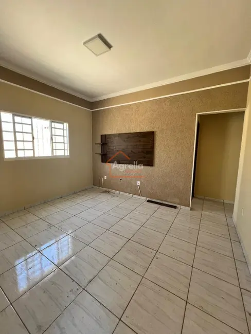 Foto 1 de Casa com 2 quartos à venda, 54m2 em Mogi Guacu - SP