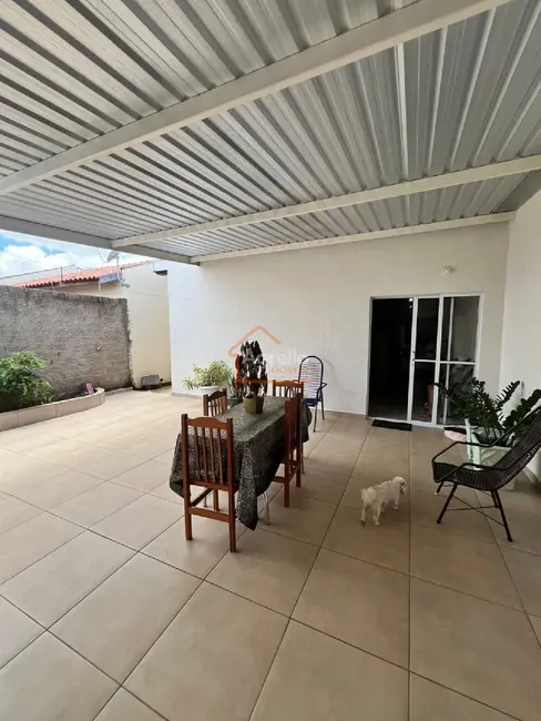 Foto 1 de Casa com 2 quartos à venda, 115m2 em Jardim Araucária, Mogi Guacu - SP