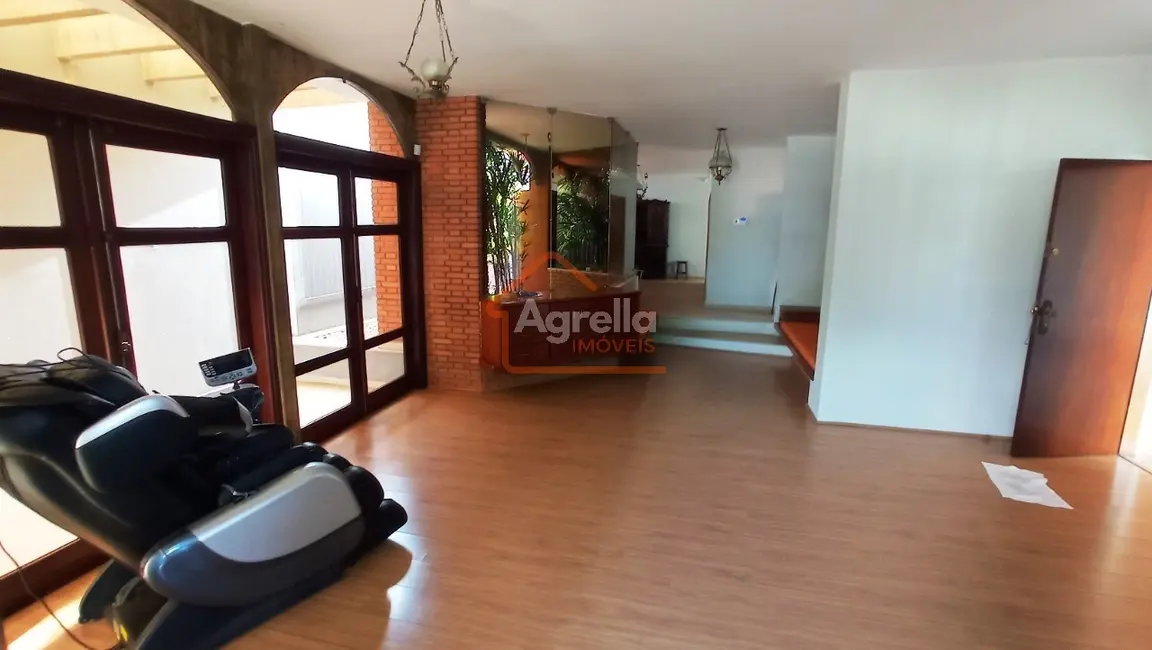 Foto 1 de Casa com 3 quartos à venda, 245m2 em Jardim Áurea, Mogi Mirim - SP