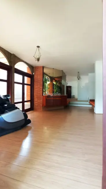 Foto 6 de Casa com 3 quartos à venda, 245m2 em Jardim Áurea, Mogi Mirim - SP