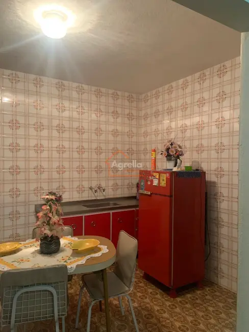 Foto 9 de Casa com 4 quartos à venda, 200m2 em Jardim Santo Antônio, Mogi Guacu - SP