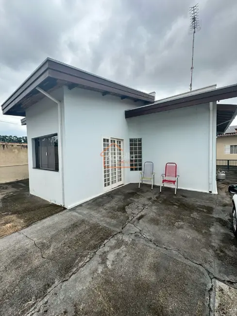 Foto 2 de Casa com 4 quartos à venda, 151m2 em Jardim Guaçuano, Mogi Guacu - SP