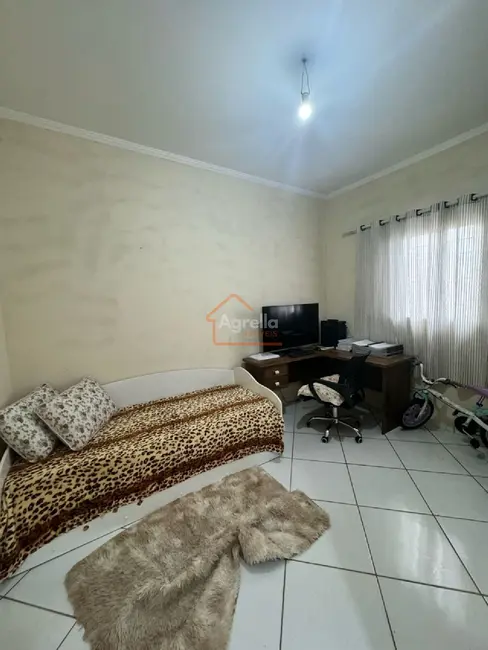 Foto 4 de Casa com 4 quartos à venda, 151m2 em Jardim Guaçuano, Mogi Guacu - SP