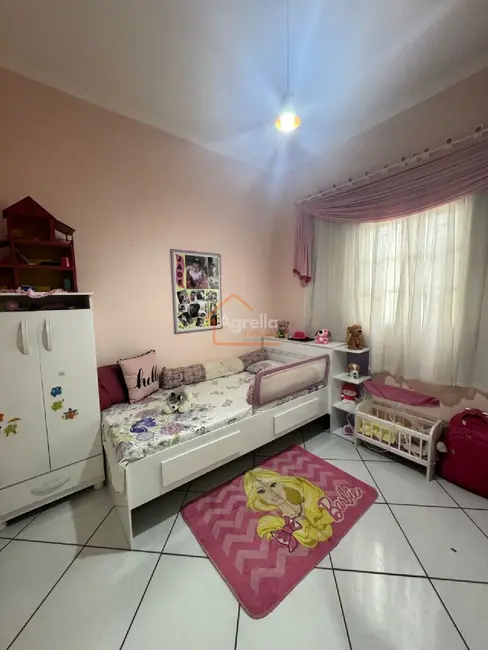 Foto 9 de Casa com 4 quartos à venda, 151m2 em Jardim Guaçuano, Mogi Guacu - SP