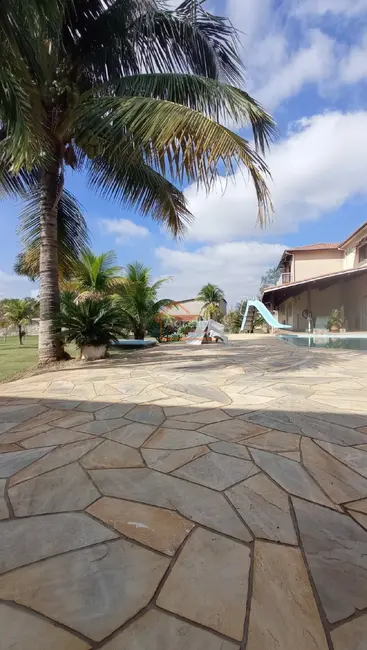 Foto 4 de Chácara com 3 quartos à venda, 1044m2 em Jardim Flamboyant, Mogi Mirim - SP