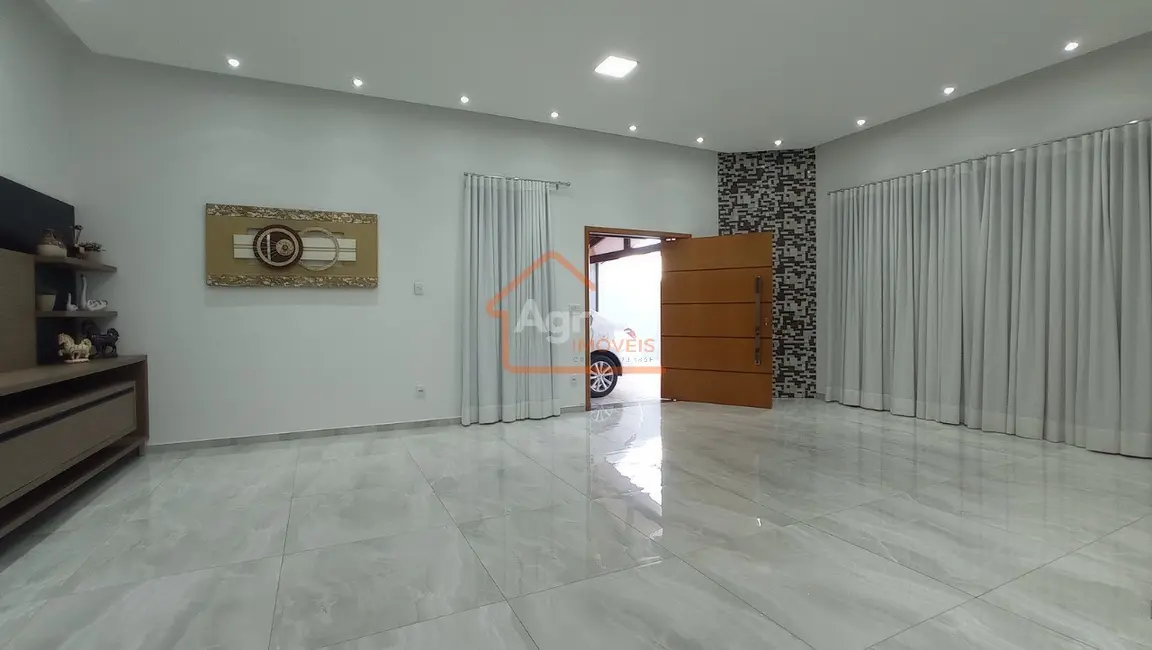 Foto 4 de Casa com 4 quartos à venda, 263m2 em Jardim Bi-Centenário, Mogi Mirim - SP