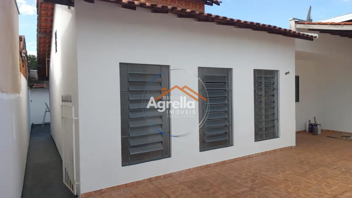 Foto 2 de Casa com 2 quartos à venda, 75m2 em Mogi Guacu - SP