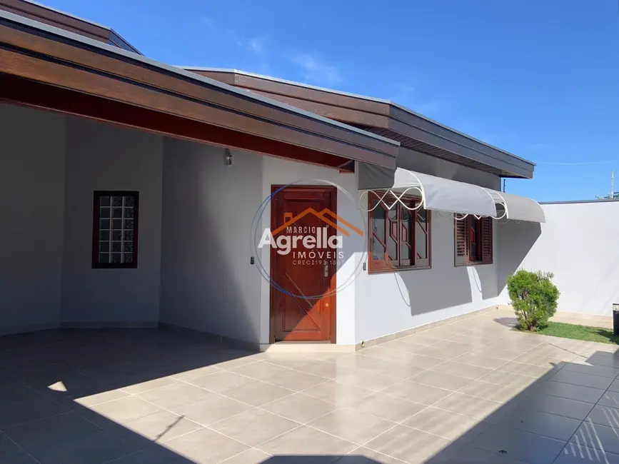 Foto 1 de Casa com 4 quartos à venda, 220m2 em Centro, Mogi Guacu - SP