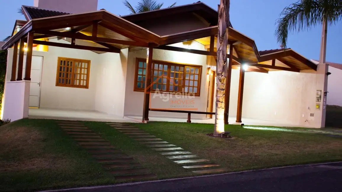 Foto 2 de Casa de Condomínio com 3 quartos à venda, 201m2 em Estiva Gerbi - SP