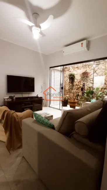 Foto 3 de Casa com 3 quartos à venda, 190m2 em Jardim Longatto, Mogi Mirim - SP