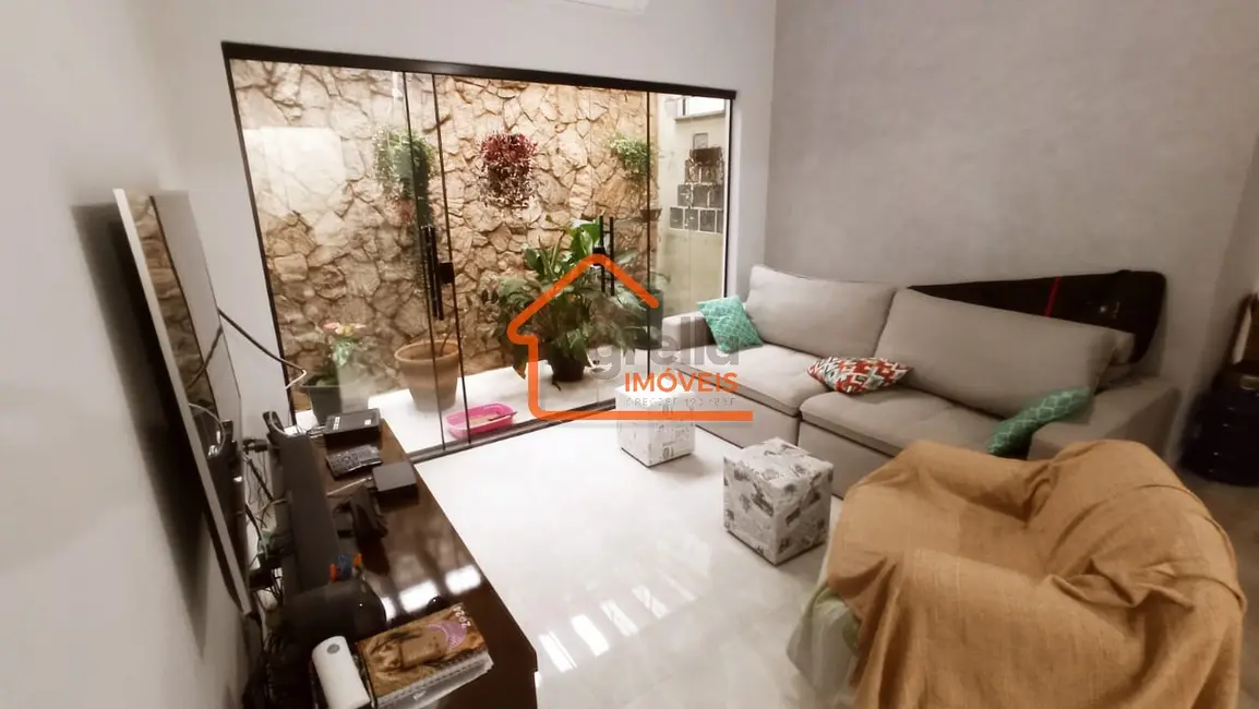 Foto 4 de Casa com 3 quartos à venda, 190m2 em Jardim Longatto, Mogi Mirim - SP