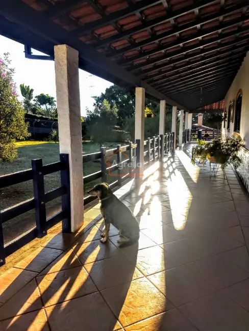 Foto 6 de Chácara com 3 quartos à venda, 340m2 em Chácara São Marcelo, Mogi Mirim - SP