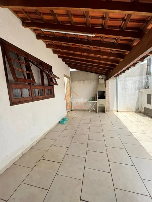 Foto 3 de Casa com 3 quartos à venda, 180m2 em Parque dos Eucaliptos II, Mogi Guacu - SP