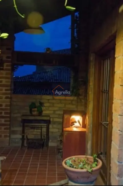 Foto 9 de Chácara com 2 quartos à venda, 327m2 em Chácara São Marcelo, Mogi Mirim - SP