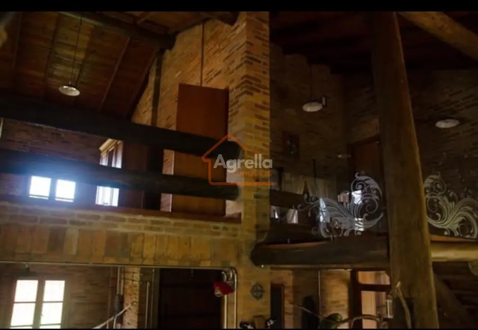 Foto 5 de Chácara com 2 quartos à venda, 327m2 em Chácara São Marcelo, Mogi Mirim - SP