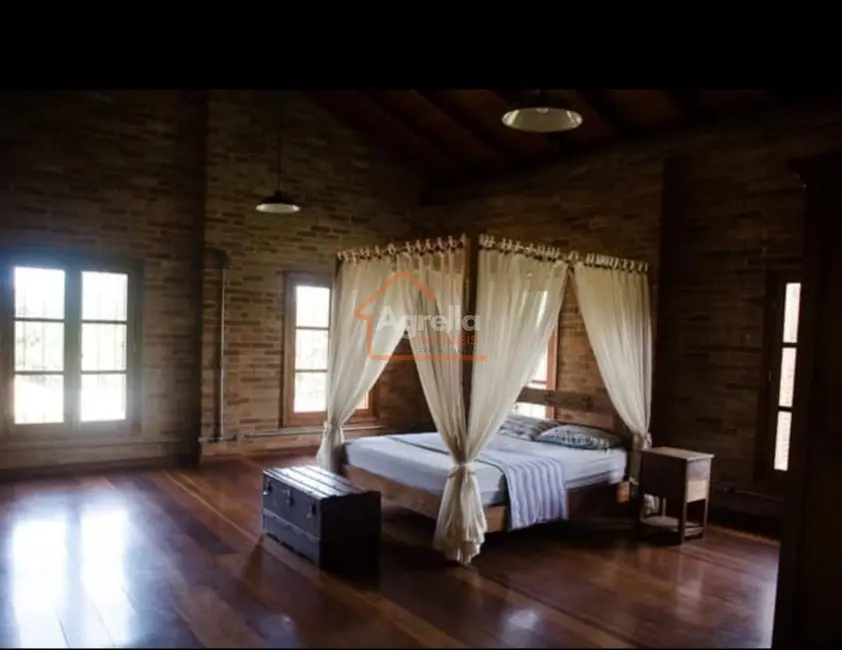 Foto 7 de Chácara com 2 quartos à venda, 327m2 em Chácara São Marcelo, Mogi Mirim - SP