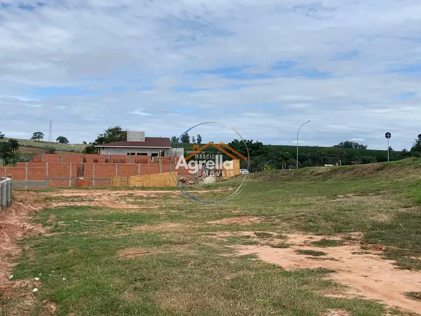 Foto 3 de Terreno / Lote à venda, 374m2 em Mogi Mirim - SP