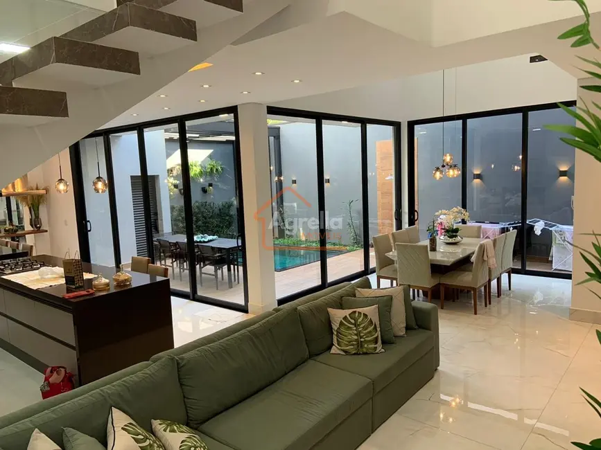 Casa de Condomínio com 4 quartos à venda, 242m2 em Mogi Guacu - SP - imagem 6 Foto 6 de Casa de Condomínio com 4 quartos à venda, 242m2 em Mogi Guacu - SP