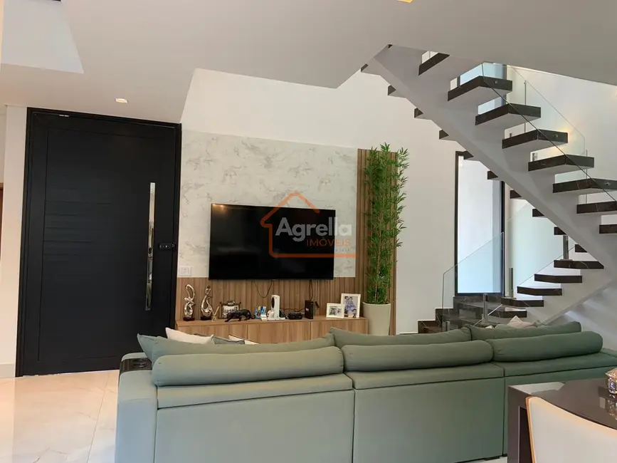 Casa de Condomínio com 4 quartos à venda, 242m2 em Mogi Guacu - SP - imagem 5 Foto 5 de Casa de Condomínio com 4 quartos à venda, 242m2 em Mogi Guacu - SP