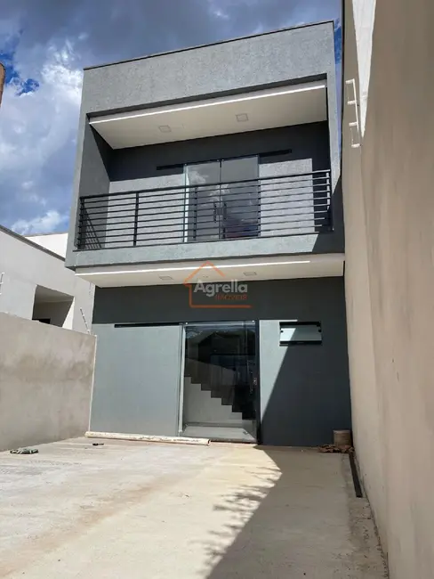 Foto 1 de Casa com 2 quartos à venda, 67m2 em Mogi Guacu - SP
