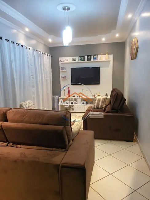 Foto 1 de Casa com 3 quartos à venda, 150m2 em Jardim São José, Mogi Guacu - SP